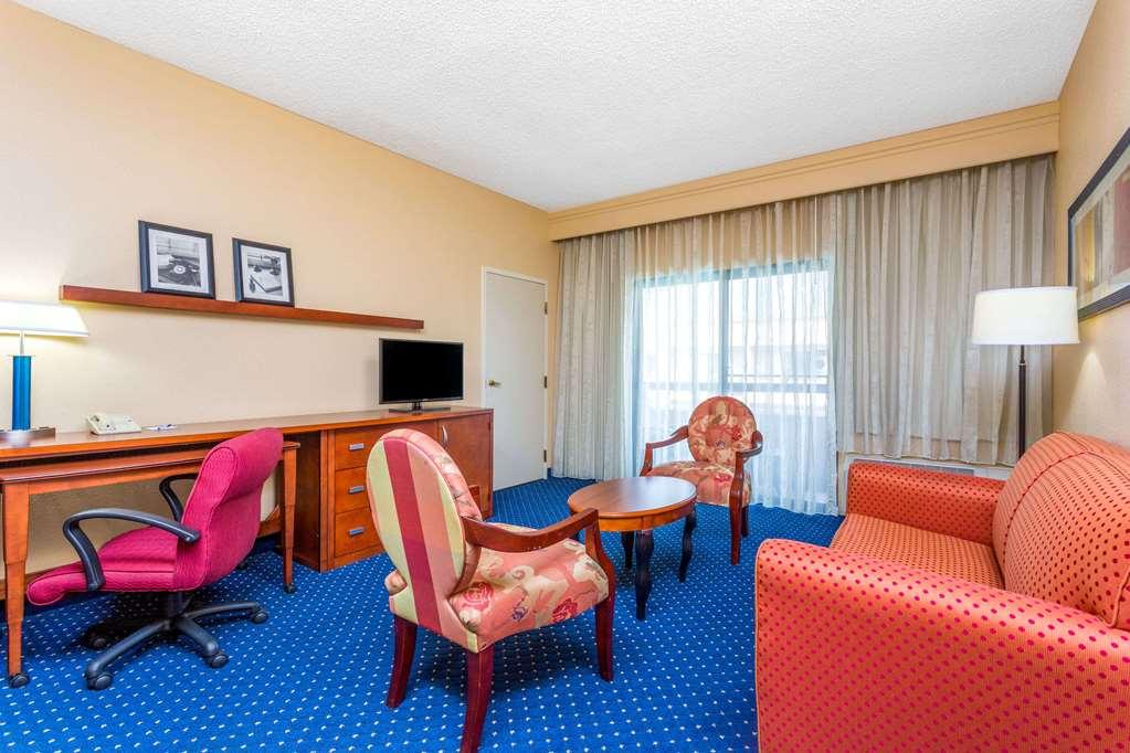 Comfort Inn Roswell-Dunwoody Екстериор снимка