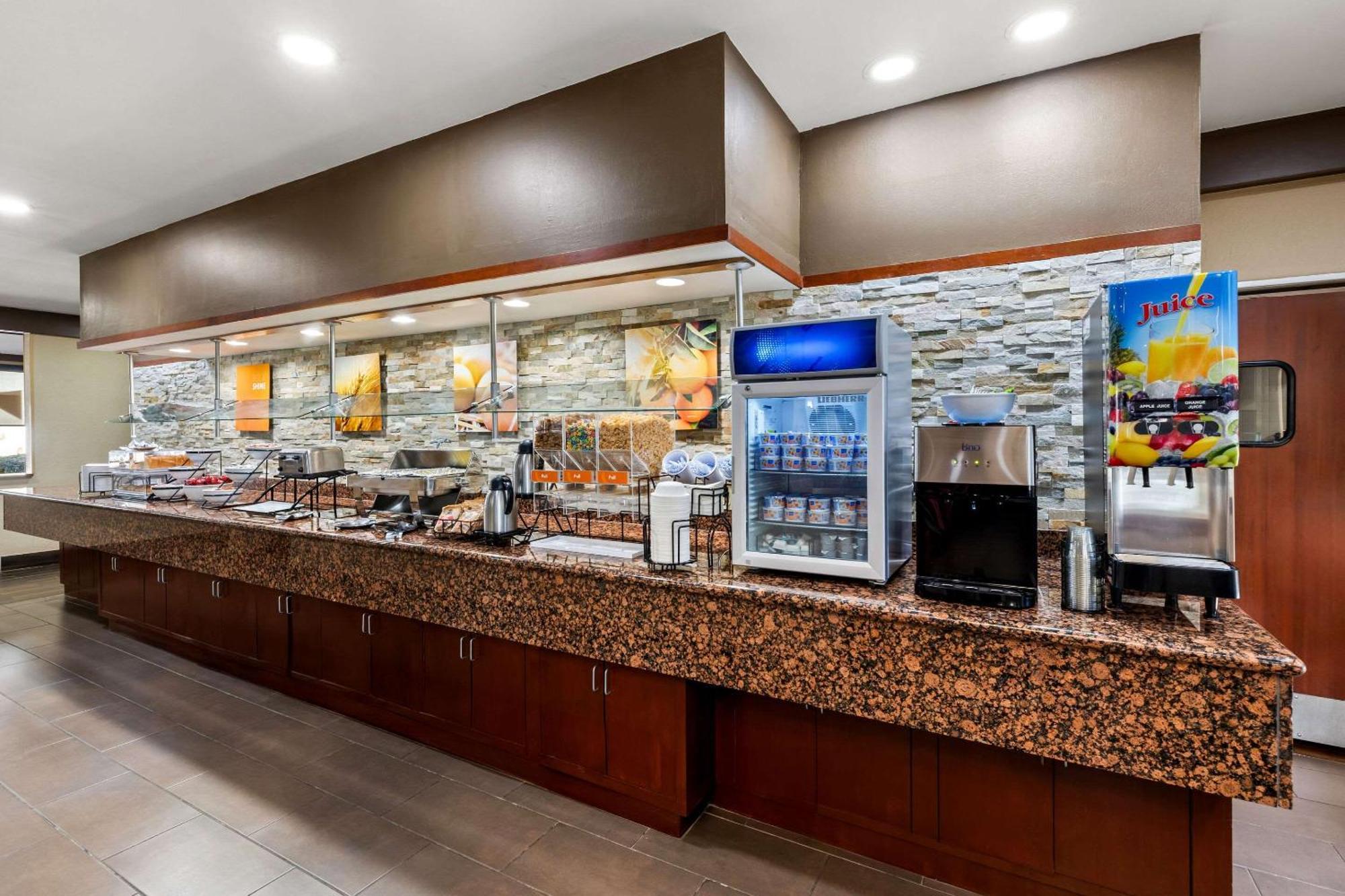 Comfort Inn Roswell-Dunwoody Екстериор снимка