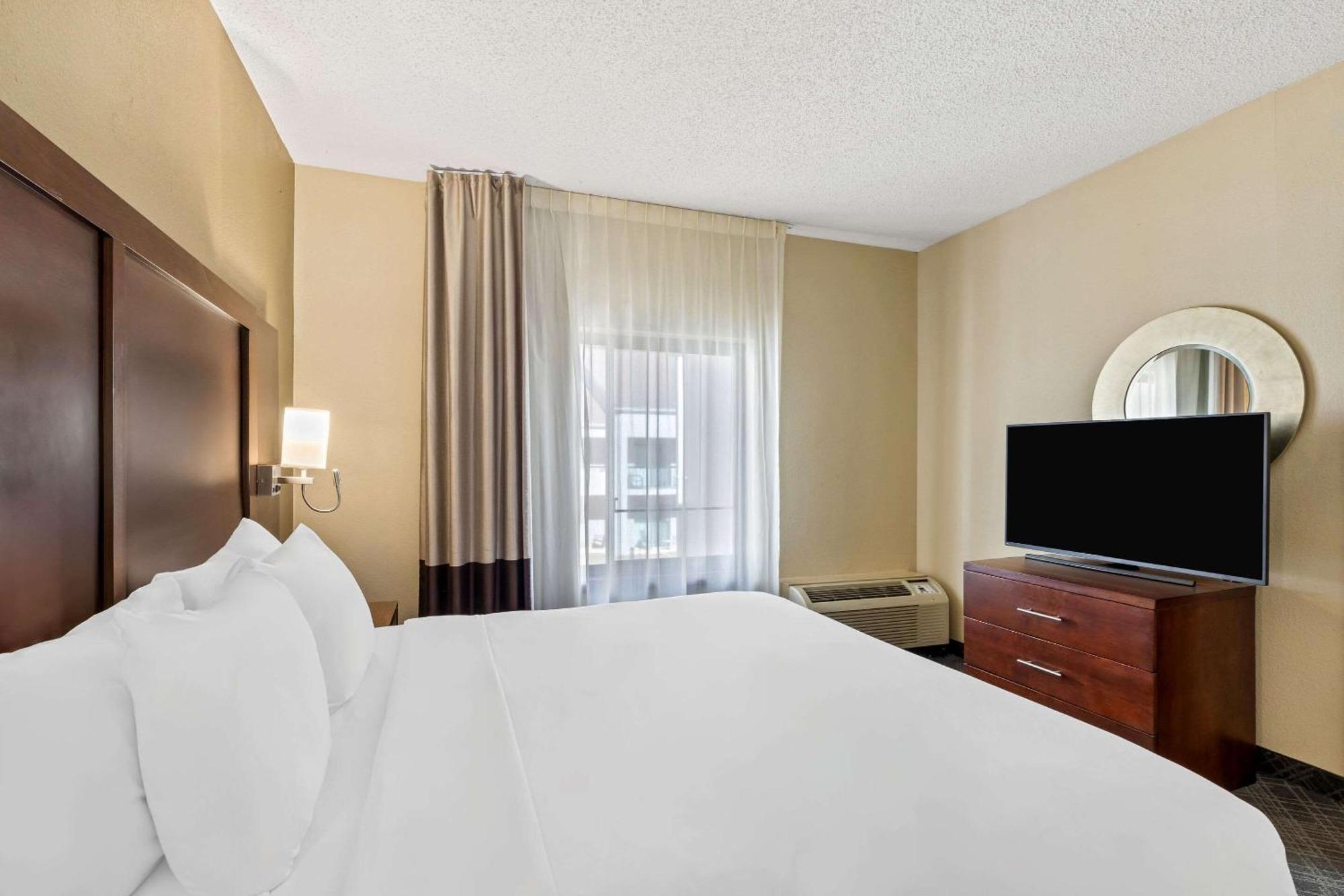 Comfort Inn Roswell-Dunwoody Екстериор снимка