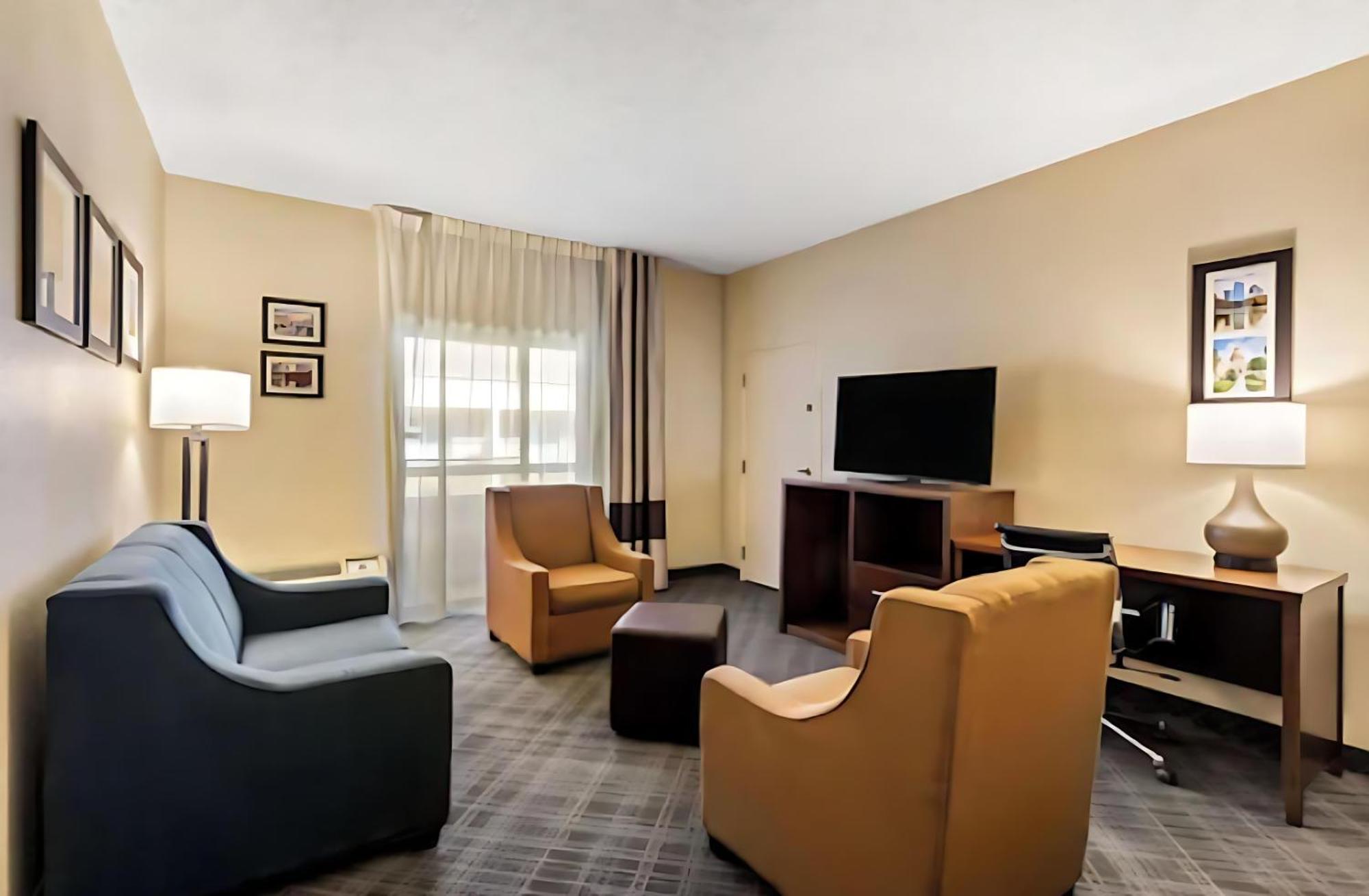 Comfort Inn Roswell-Dunwoody Екстериор снимка
